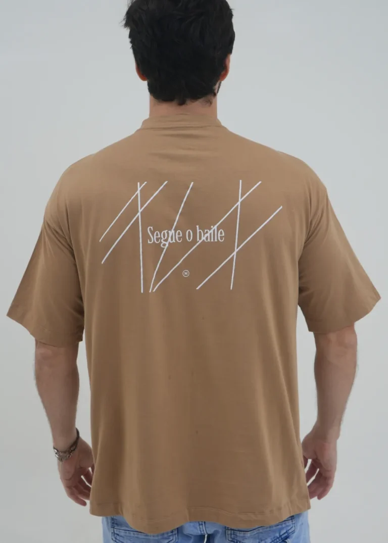 Camiseta Segue o Baile - M