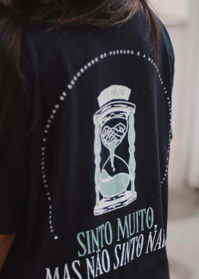 Camiseta Tempo Presente